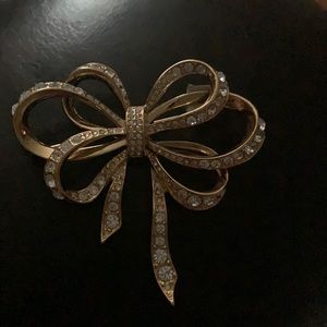 Vintage Brooch ⭐️⭐️⭐️⭐️⭐️